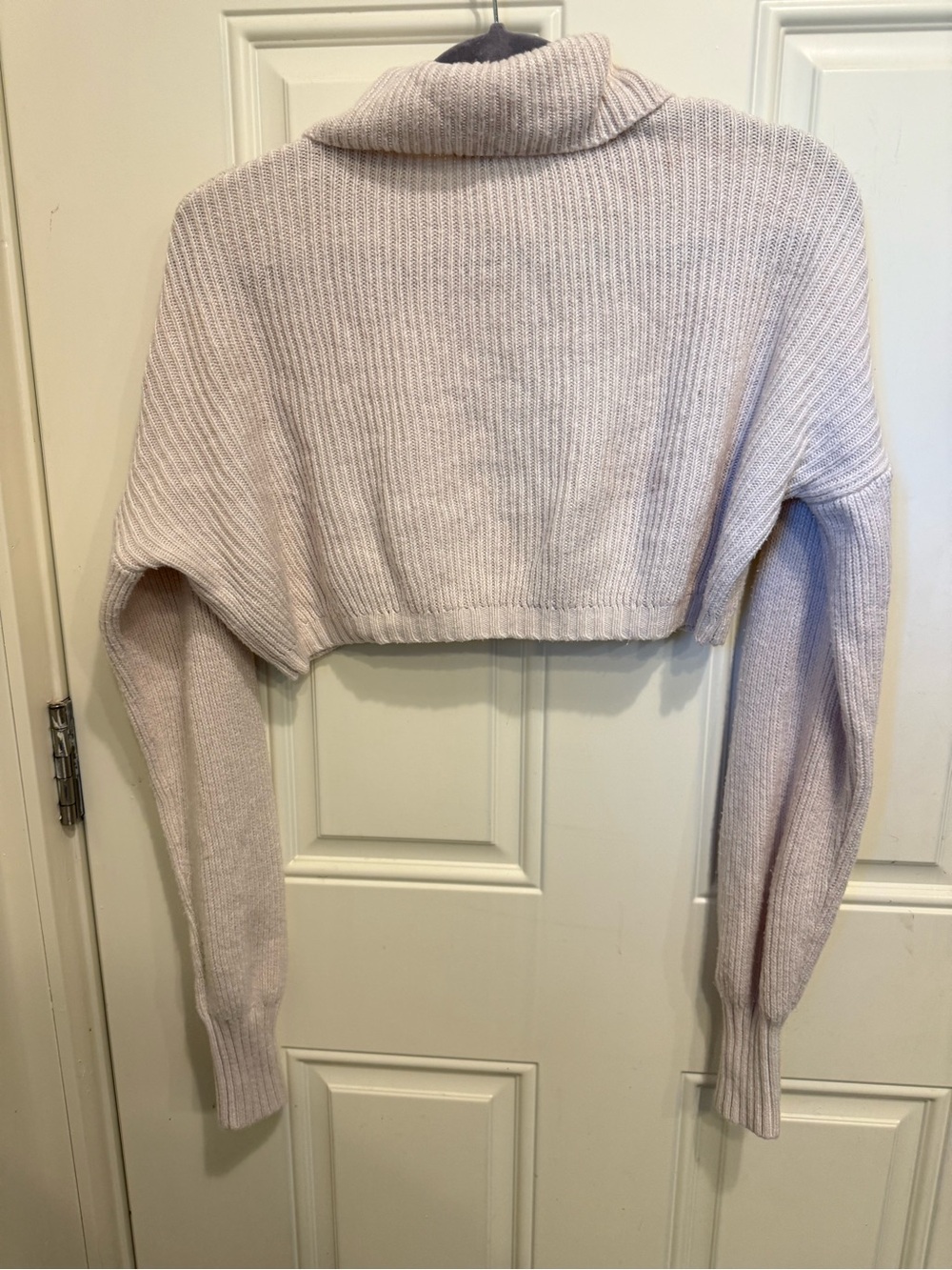 DANIELLE BERNSTEIN Cream Cropped Rib Knit Sweater - Picture 4 of 8